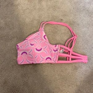 Bikini top with removable pads
